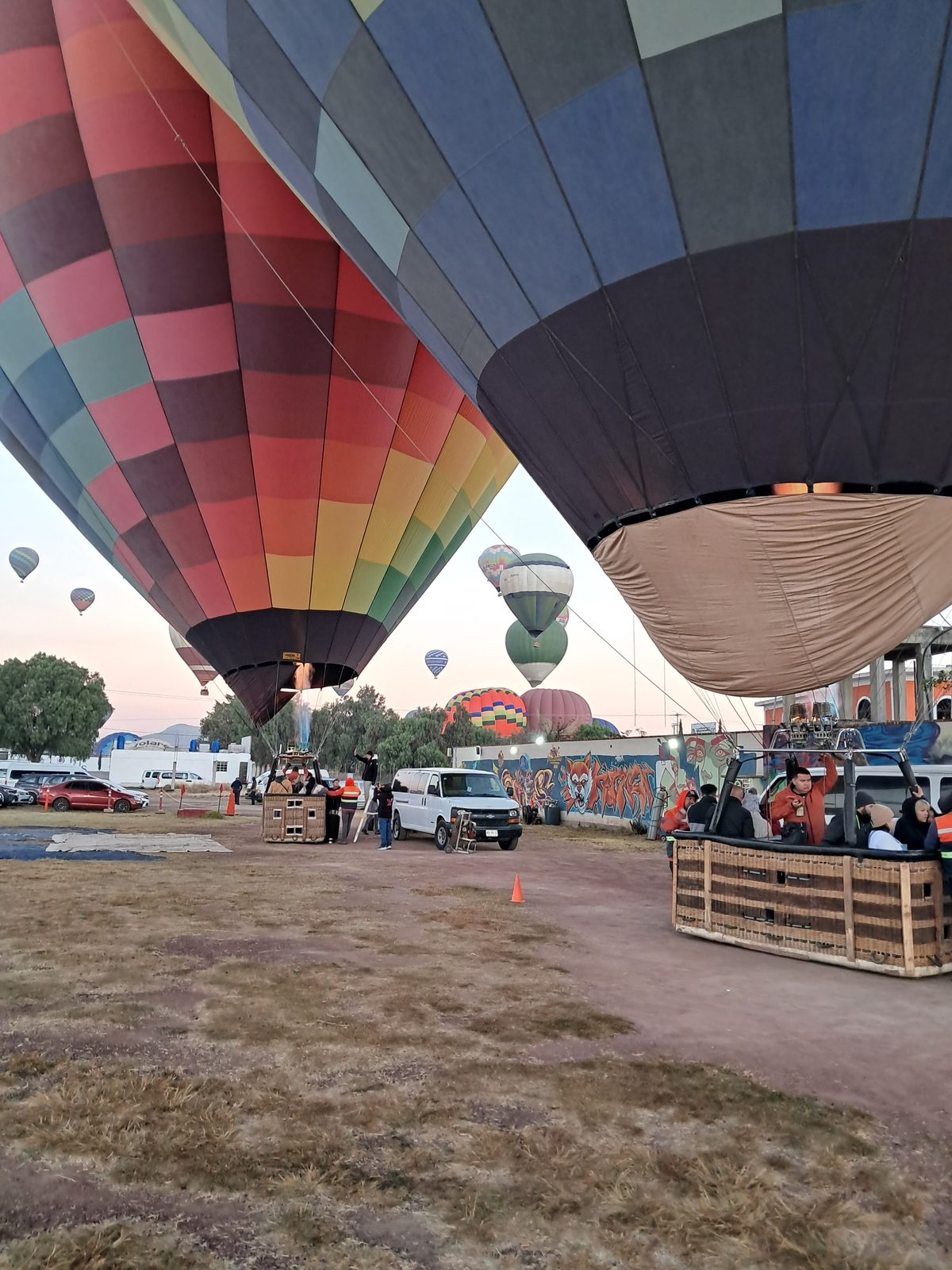 Teotihuacan y basilica con vuelo en globo 